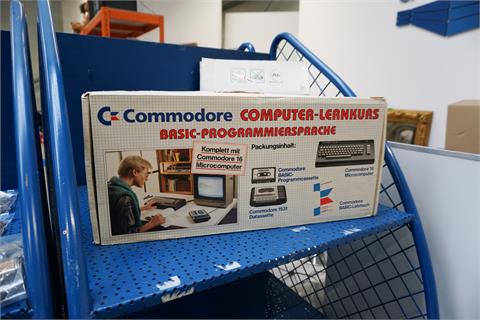 1 Commodore in Originalverpackung, Funktion getestet