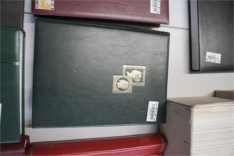 1 Album Briefmarken "Besatzungszonen, Deutsche Post, DDR"