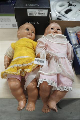 2 alte Puppen